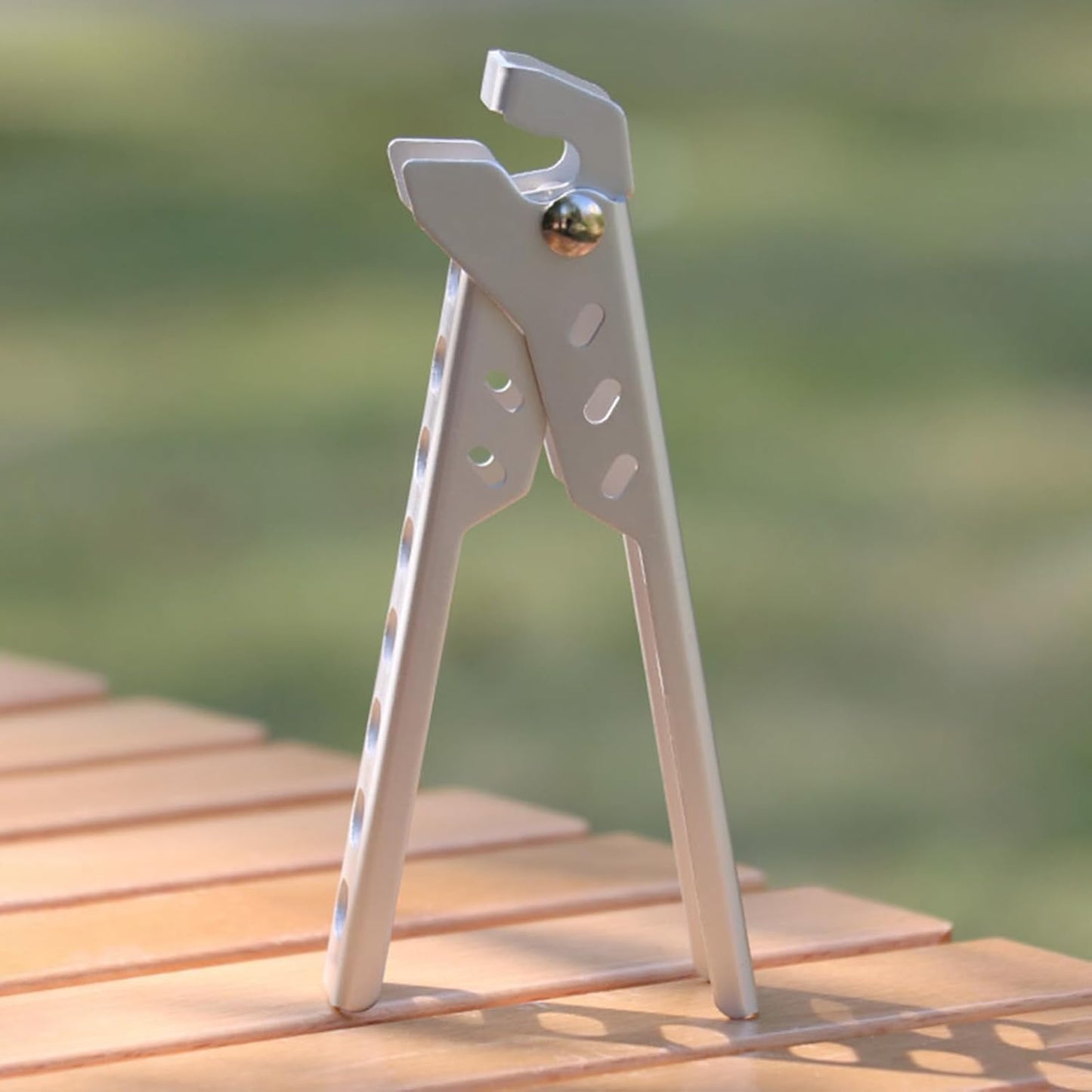 Silver Aluminum Alloy Bowl Grippers Camp Grippers Hot Pot Clip Tableware Cookware Holder Lifter Clamps for Hiking Backpacking Hot Pot Grippers Tool Tongs Grippers for Kitchen Hot Pan Grippers Hot