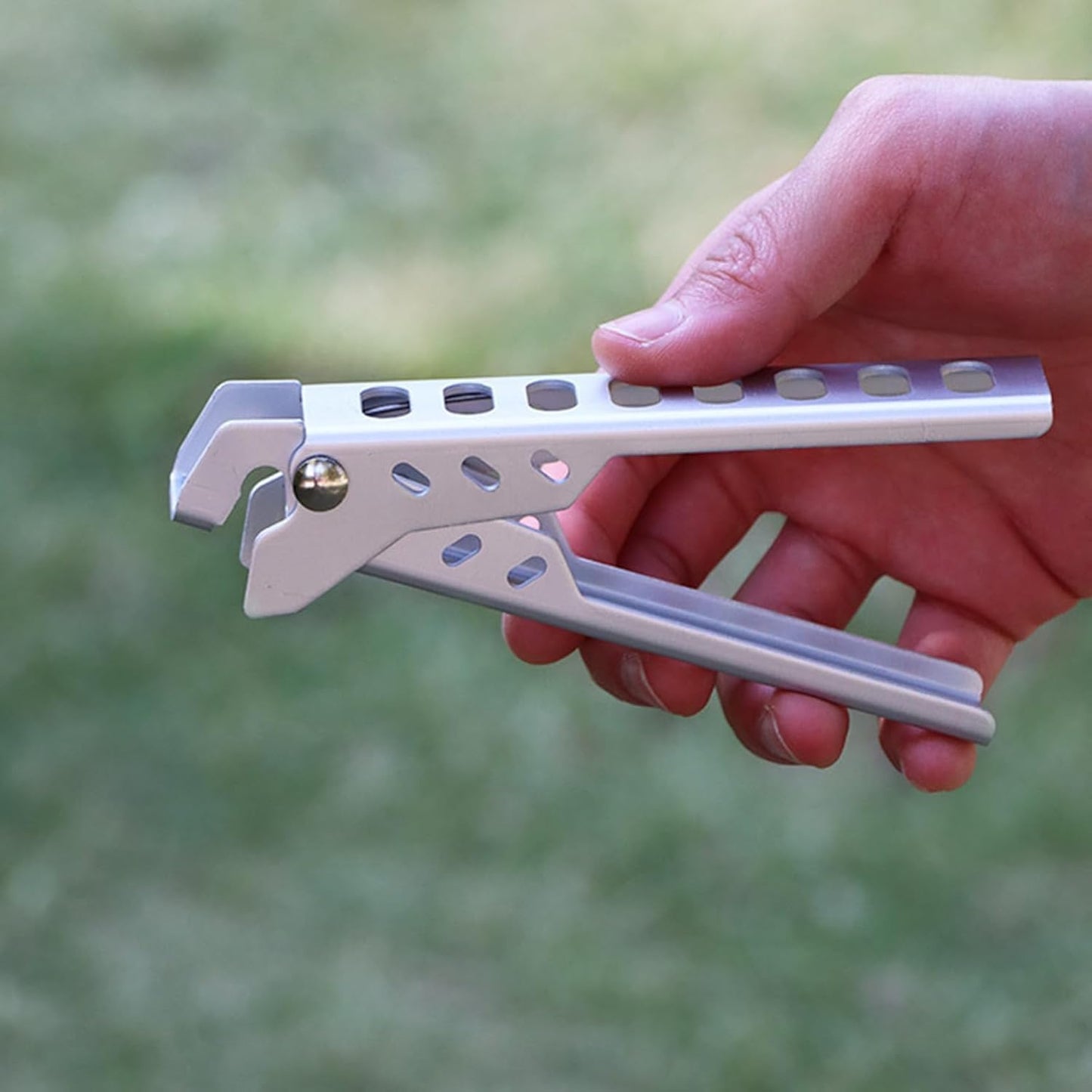 Silver Aluminum Alloy Bowl Grippers Camp Grippers Hot Pot Clip Tableware Cookware Holder Lifter Clamps for Hiking Backpacking Hot Pot Grippers Tool Tongs Grippers for Kitchen Hot Pan Grippers Hot