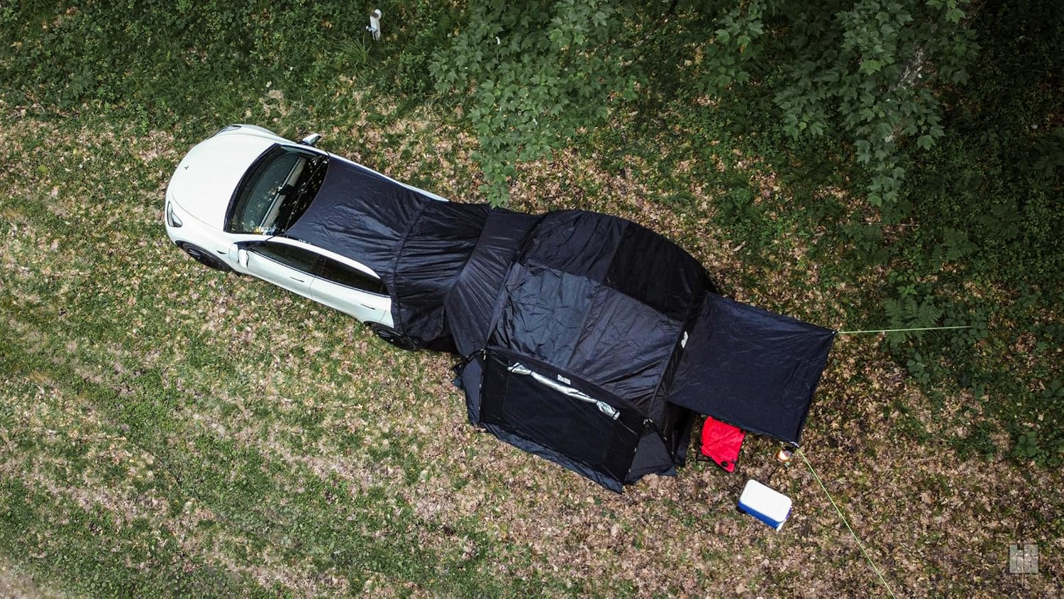 .Com Camping Tent Gen 2 for Tesla Model Y – the Ultimate Camping Experience!